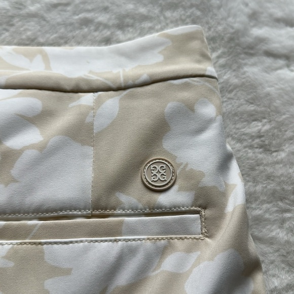 G/Fore Women's Tonal Floral Wrap Maverick 4-Way Stretch Skort - Stone size 8 - Picture 12 of 13
